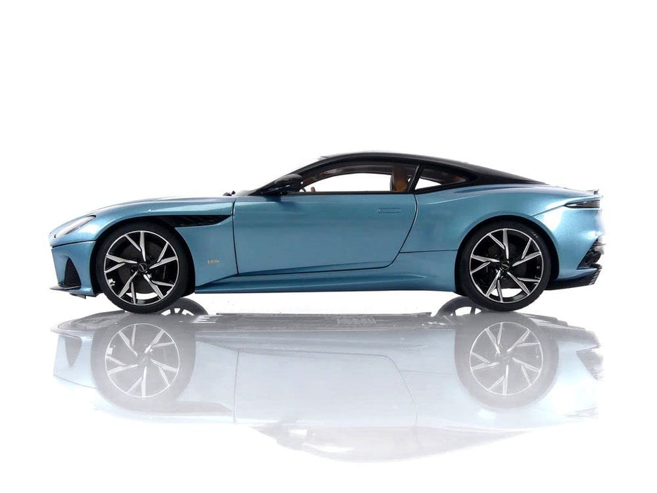 Autoart 1/18 Aston Martin DBS Superleggera 70299 Light Blue Pearl/Carbon Black Roof