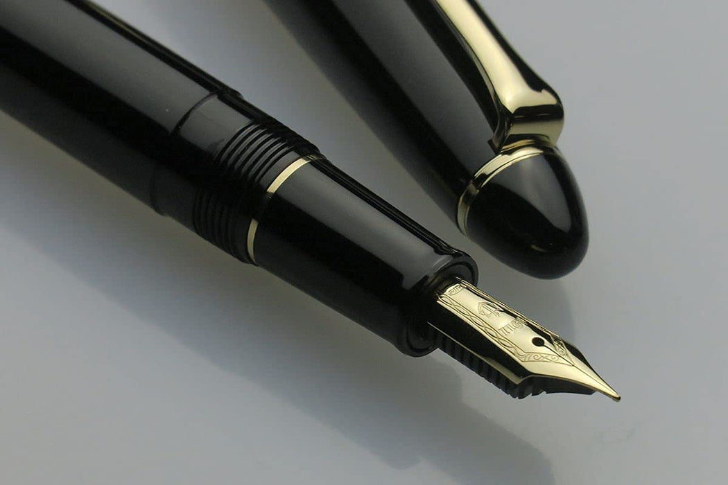 Sailor Fountain Pen Profit Casual Black Bold with Gold Trim 11-0570-620